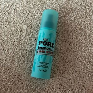 NEW BENEFIT The POREfessional Super Setter Pore-Minimizing Setting Spray